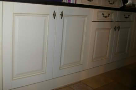 Photo of free kitchen unit doors (Walton Superior WA4) #3