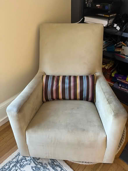 Photo of free Rocking chair (Sunnyside) #1