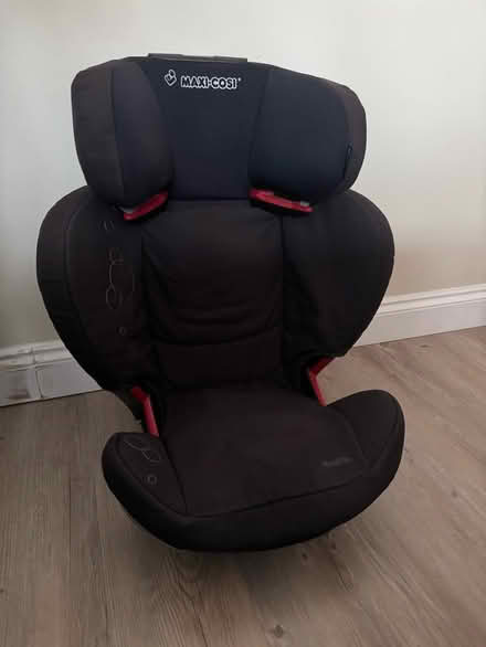 Photo of free Maxi Cosi Rodifix ISOFIX car seat (KT3 New Malden) #3