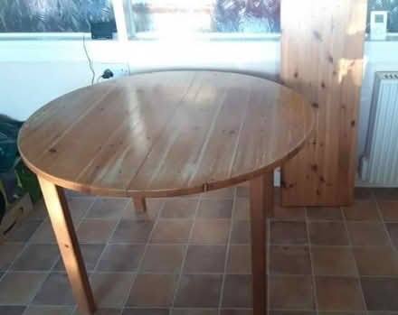 Photo of free Round Pine Table extends to oval (Holbeach Drove PE12) #2