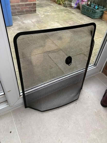 Photo of free Spark guard for an open fire. (IP1) #1