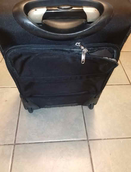 Photo of free Suitcase Carry On Size (l1k ob5) #3