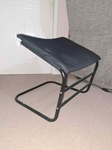 Photo of free Leg raiser leg rest (Esh Winning DH7) #1