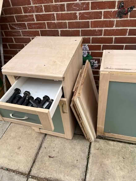 Photo of free Two kitchen units (Drayton OX14) #1
