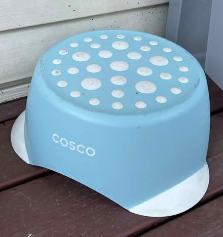 Photo of free One kid’s stepstool (Near Union Square) #1