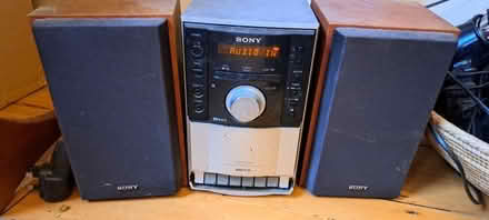 Photo of free Mini hi-fi (radio/cd/cassette) (Camberwell- SE5) #2
