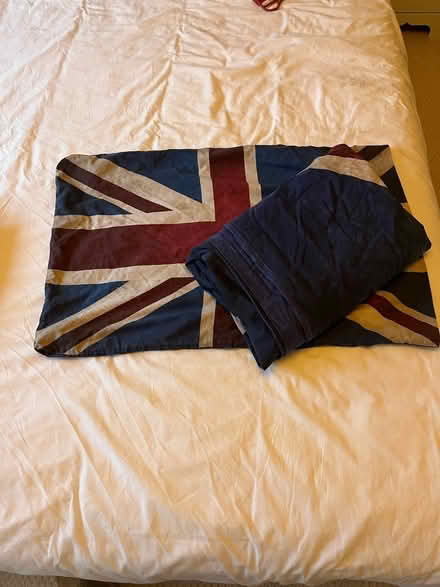 Photo of free Single bed duvet cover/ pillow case (Tolworth) #1
