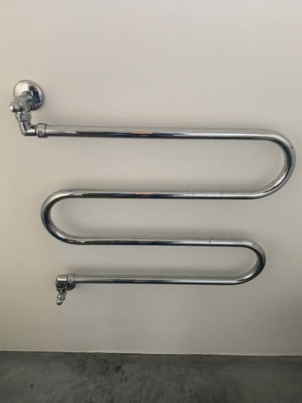Photo of free Complete bathroom suite (Marshalswick AL1) #4