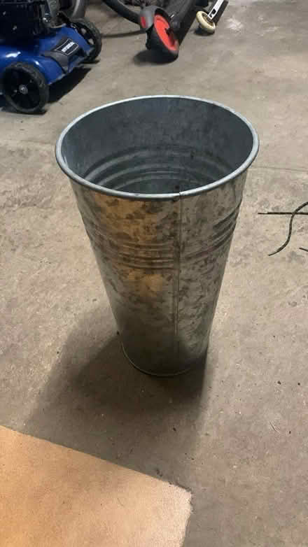 Photo of free Tall metal bucket or pot (HD9 Honley) #1