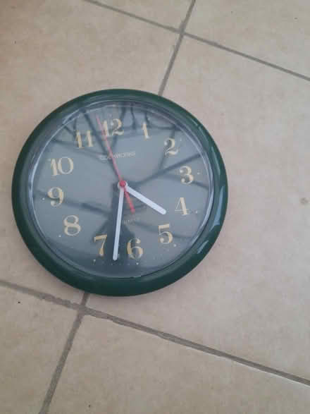 Photo of free Green wall clock (Ladygrove OX11) #1
