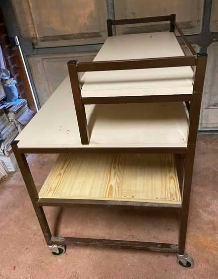 Photo of free Desk (Wokingham RG40) #2