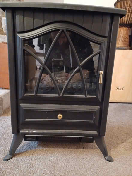 Photo of free Log fire effect electric heater (Milnthorpe LA7) #2