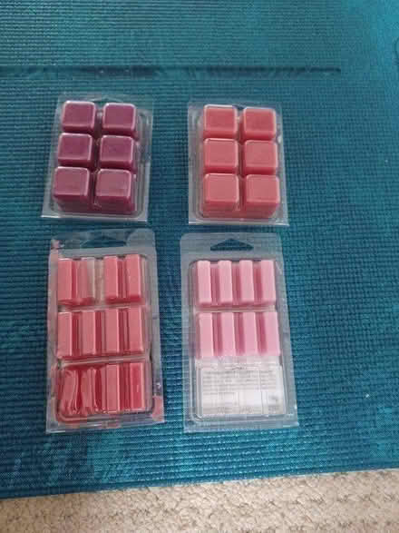 Photo of free Wax melts (Leigh on Mendip, BA3) #2