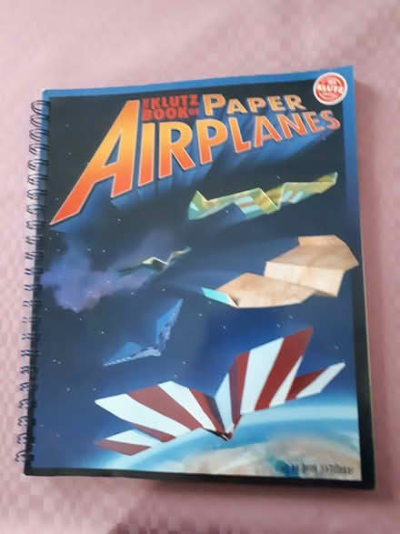 Photo of free Klutz Book of Paper Airplanes (Glen Erin/Council Ring) #1