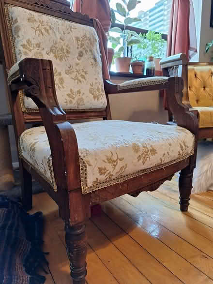 Photo of free Eastlake arm chair needs love (Parkdale, west toronto) #2