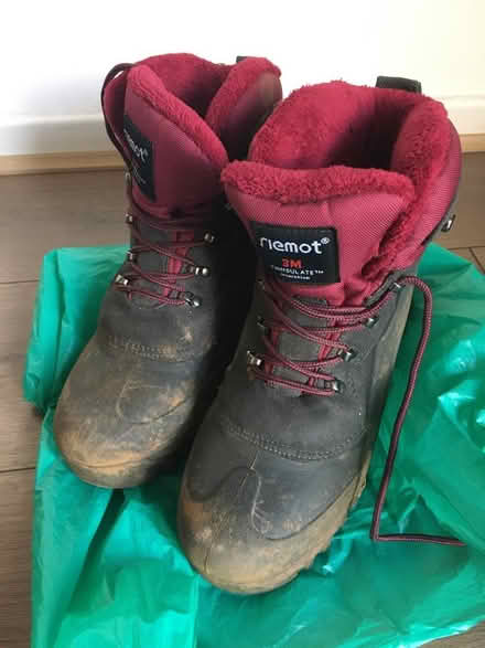 Photo of free Size 40 / UK 7 walking boots (Splott CF24) #1