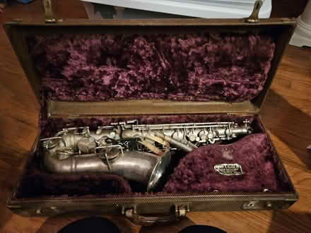 Photo of free Very old saxophone (Olney) #1