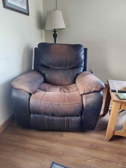 Photo of free couch and recliner (virgil) #4