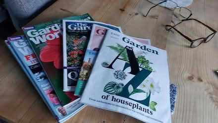 Photo of free Gardeners world and RHS magazines (Yarnton OX5) #1