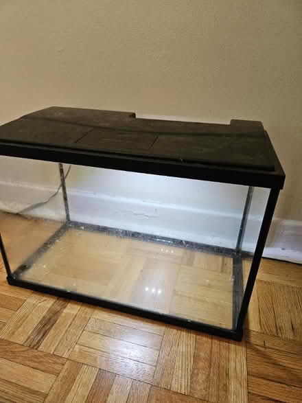 Photo of free 10 gallon aquarium (Kerr and Speers) #3