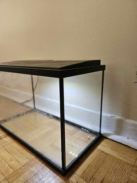 Photo of free 10 gallon aquarium (Kerr and Speers) #4