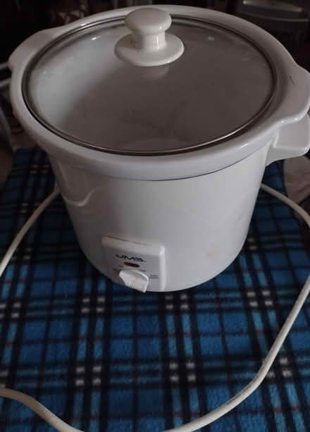 Photo of free JMB slow cooker (Riverdene RG21) #1