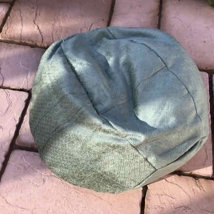 Photo of free Beanbag with Green Cover Red Under (CV22 Bilton) #2