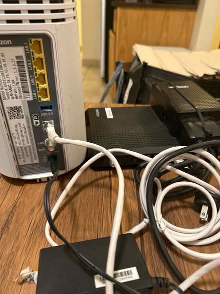 Photo of free Verizon router modem set (Crown heights) #2