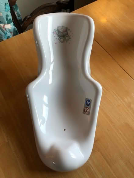 Photo of free Bath cradle for newborn (S8 woodseats) #1