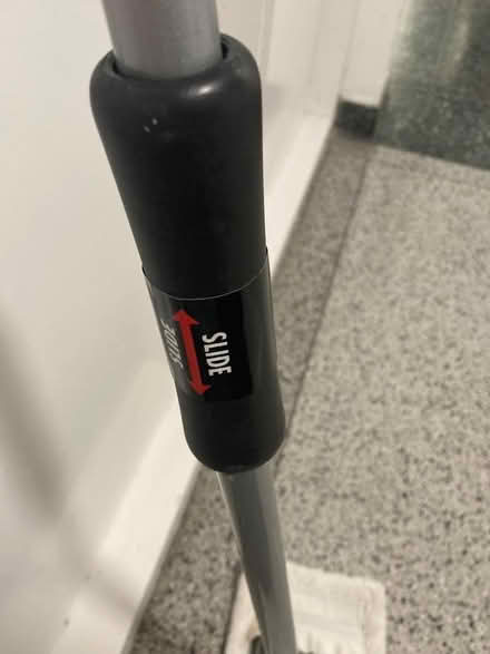 Photo of free OXO floor mop for hard floors (St Ann's Wells Gardens area BN3) #3