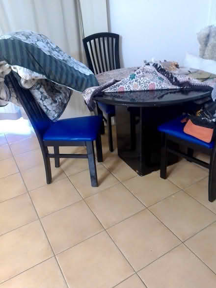 Photo of free dining set (Tweed) #1