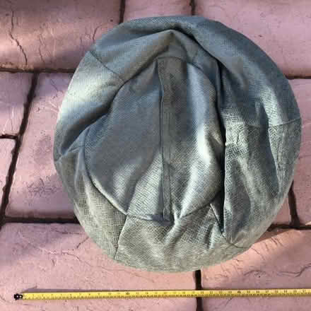 Photo of free Beanbag with Green Cover Red Under (CV22 Bilton) #4