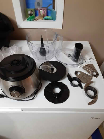 Photo of free Food processor. Works and great c (Weston/haig) #1
