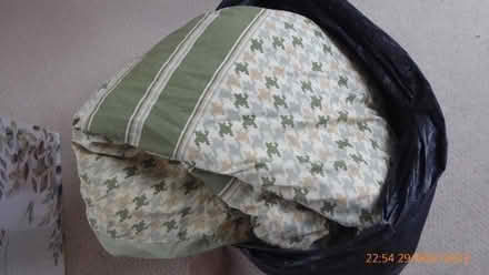 Photo of free single size duvet and cover, plus two pillow cases. (Marazion TR17) #1