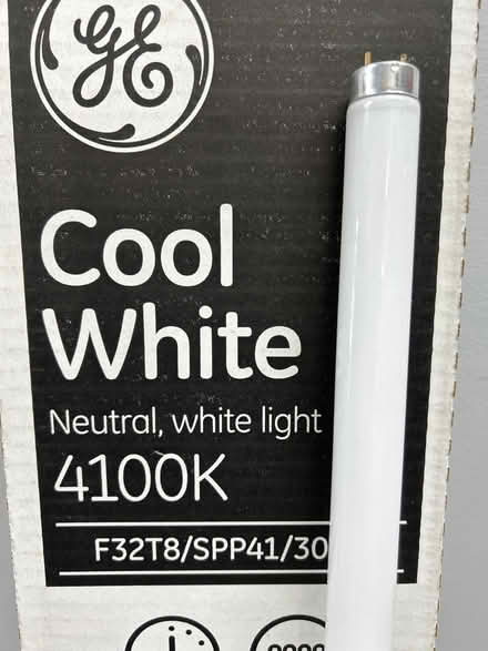 Photo of free New fluorescent light bulbs (1590 Tamiami Trl S, Venice) #1