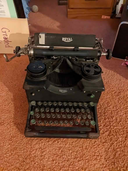 Photo of free Old typewriter (Robbinsdale) #1