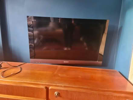 Photo of free Sony Bravia TV (London SE17) #1