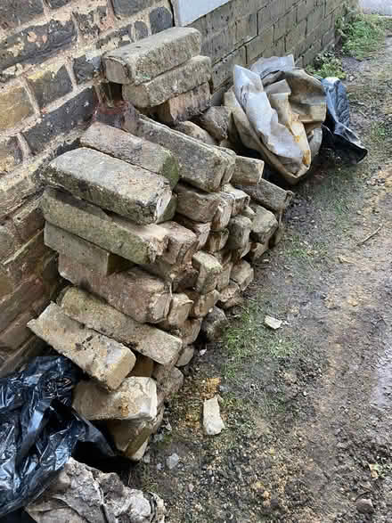 Photo of free Paving slabs, edging, cobble sets (CT11) #4