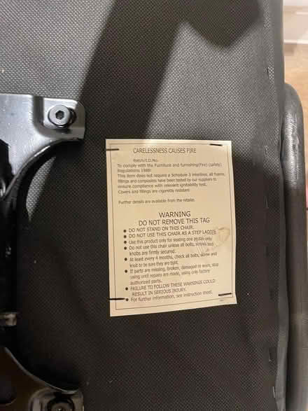 Photo of free Small desk 2 office chairs 1 back support (Wycombe centre HP11) #3