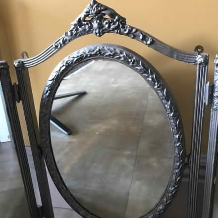 Photo of free 3 way mirror (Nether Edge S7) #2