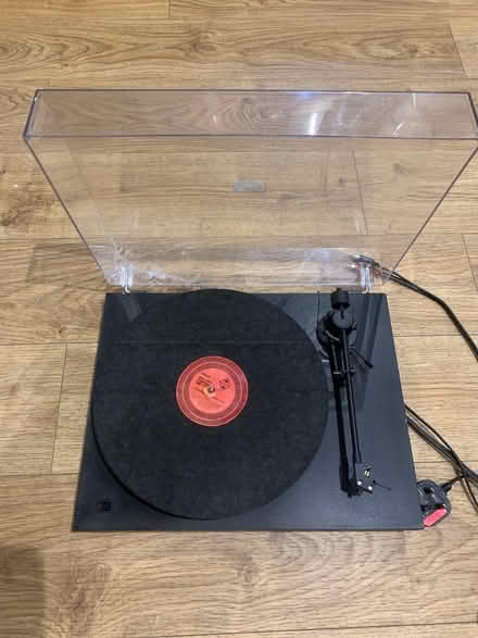 Photo of free Turntable working order (Riverside B98) #1