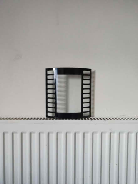 Photo of free curved glass photo frame (IP3) #1