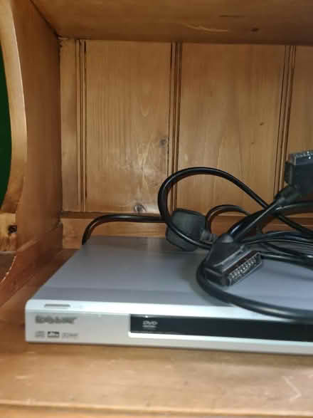 Photo of free DVD Player (Selsdon) #1