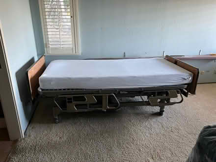 Photo of free Hospital Bed (San Anselmo) #1