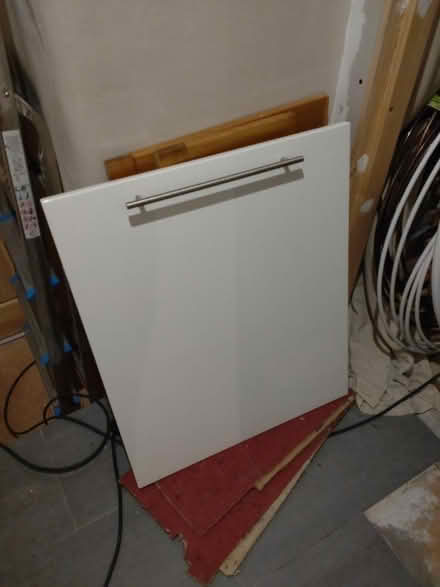 Photo of free Kitchen cupboard door (Halton LA2) #1