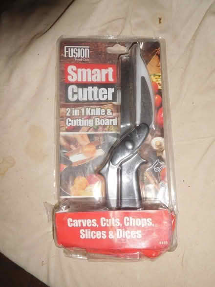 Photo of free Smart Cutter knife/chopping board (Near Ledbury) #1