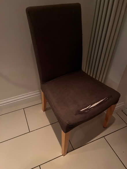 Photo of free Dining chair (SW18 Tooting Broadway) #1