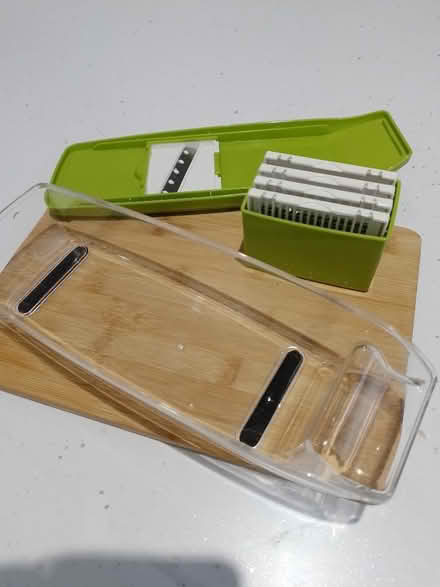 Photo of free Mandoline slicer with collection box and 5 different slicers (Darley Hillside DE4) #1