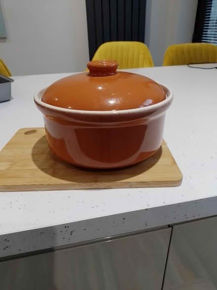 Photo of free Ceramic casserole dish with lid (Darley Hillside DE4) #1