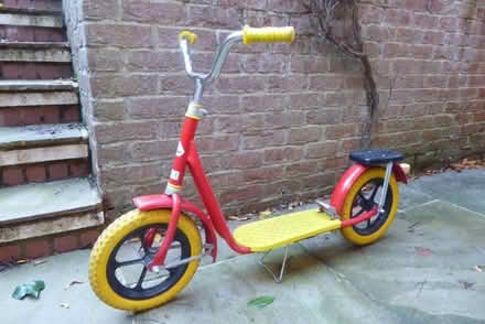 Photo of free Child's scooter (Berkhamsted HP4) #2